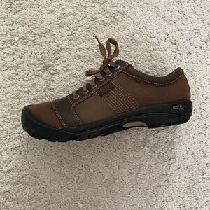 KEEN Austin Shoes